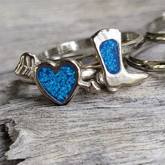 Five Fashion Rings. - Picture 3 of 11